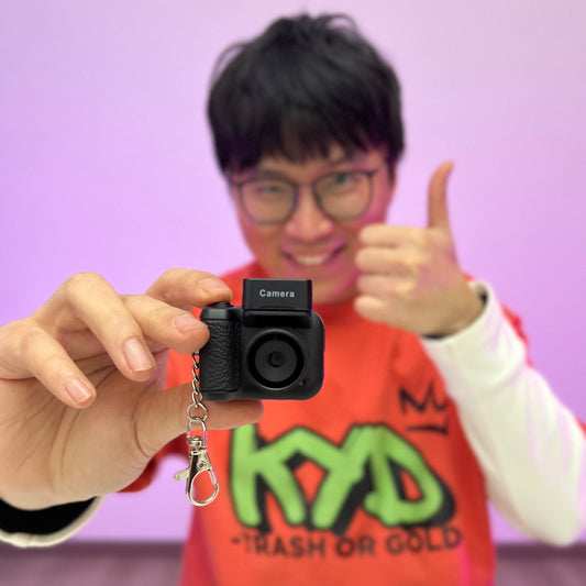 [GOLD] Gen.2 Mini Retro Keychain Camera – Pocket-Sized Fun with Vintage Flair